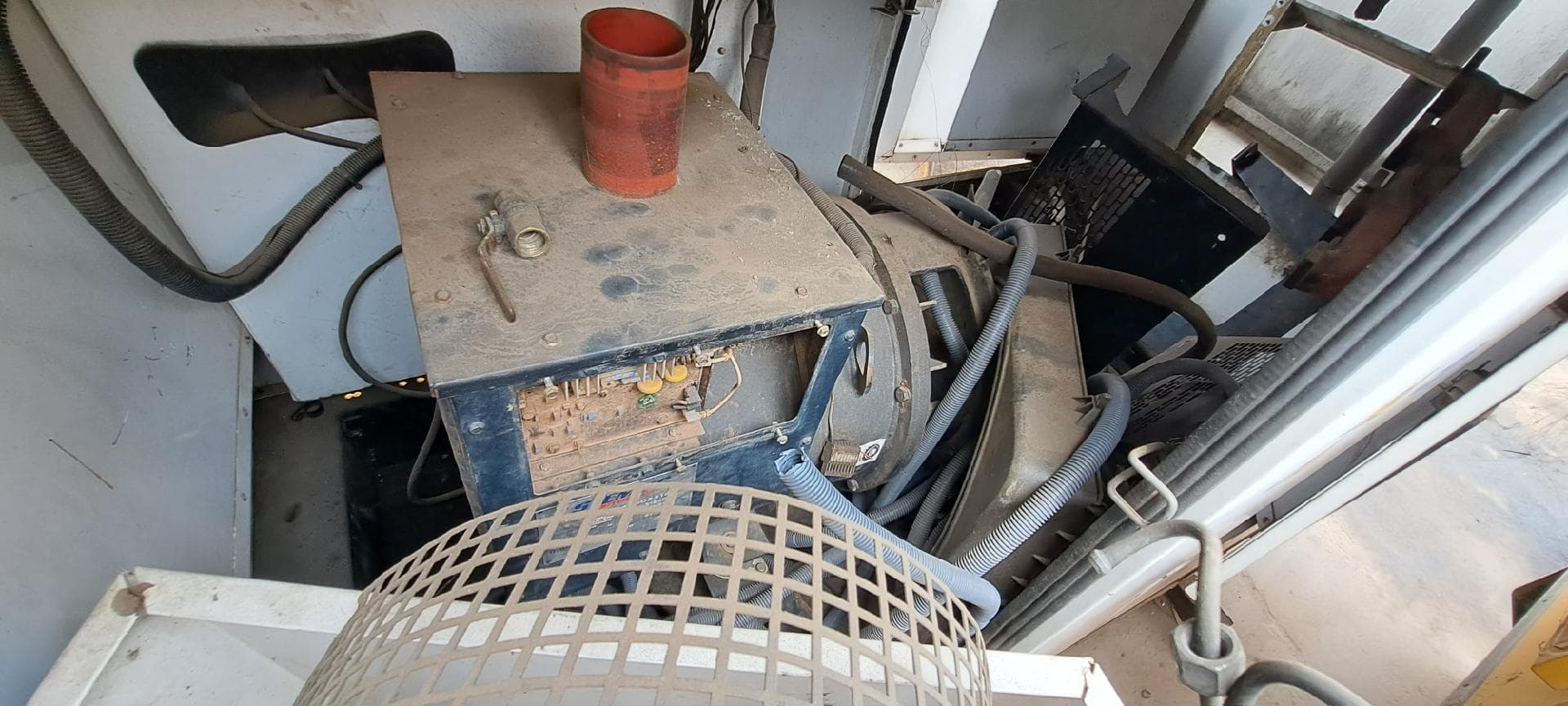 Gerador STEMAC 44 KVA · Viana — imagen 3