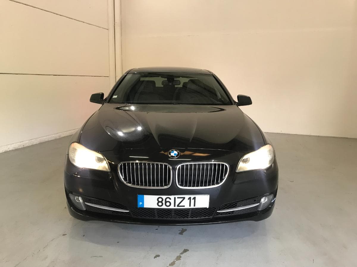 BMW 530D · Ano 2010 — imagem 2