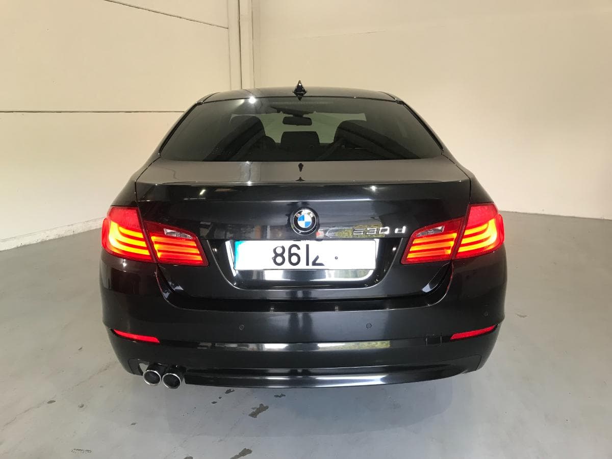 BMW 530D · Ano 2010 — imagem 6