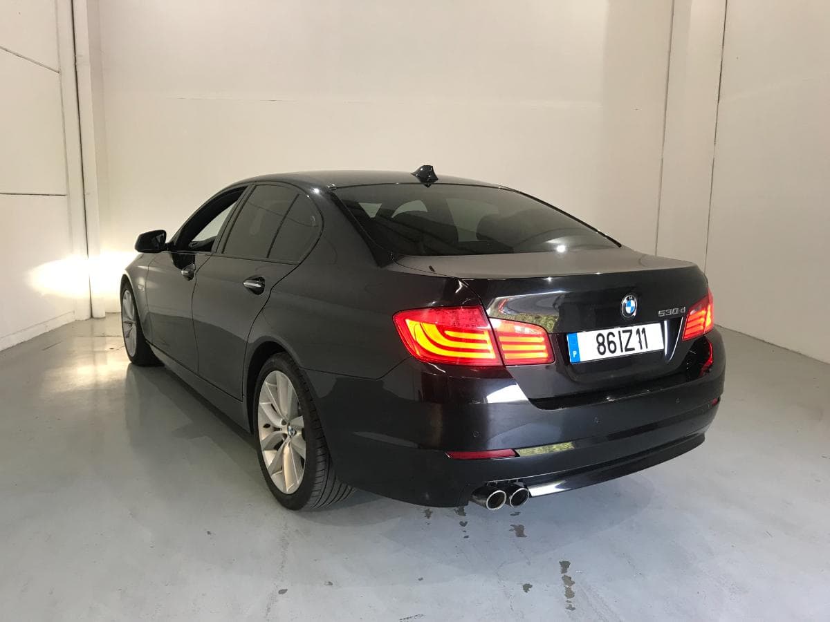 BMW 530D · Ano 2010 — imagem 5