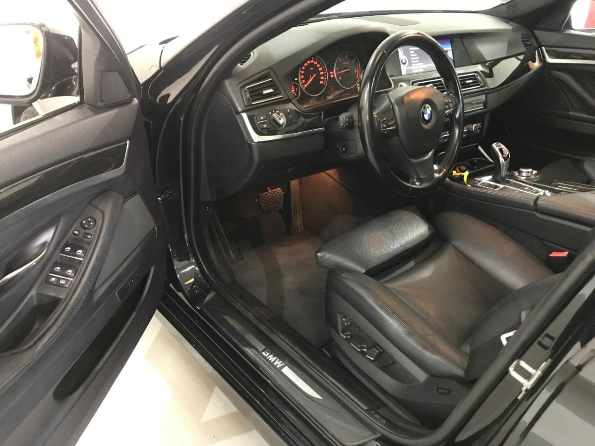 BMW 530D · Ano 2010 — imagem 18