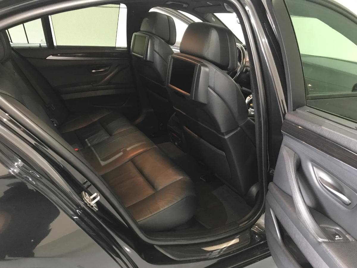 BMW 530D · Ano 2010 — imagem 21
