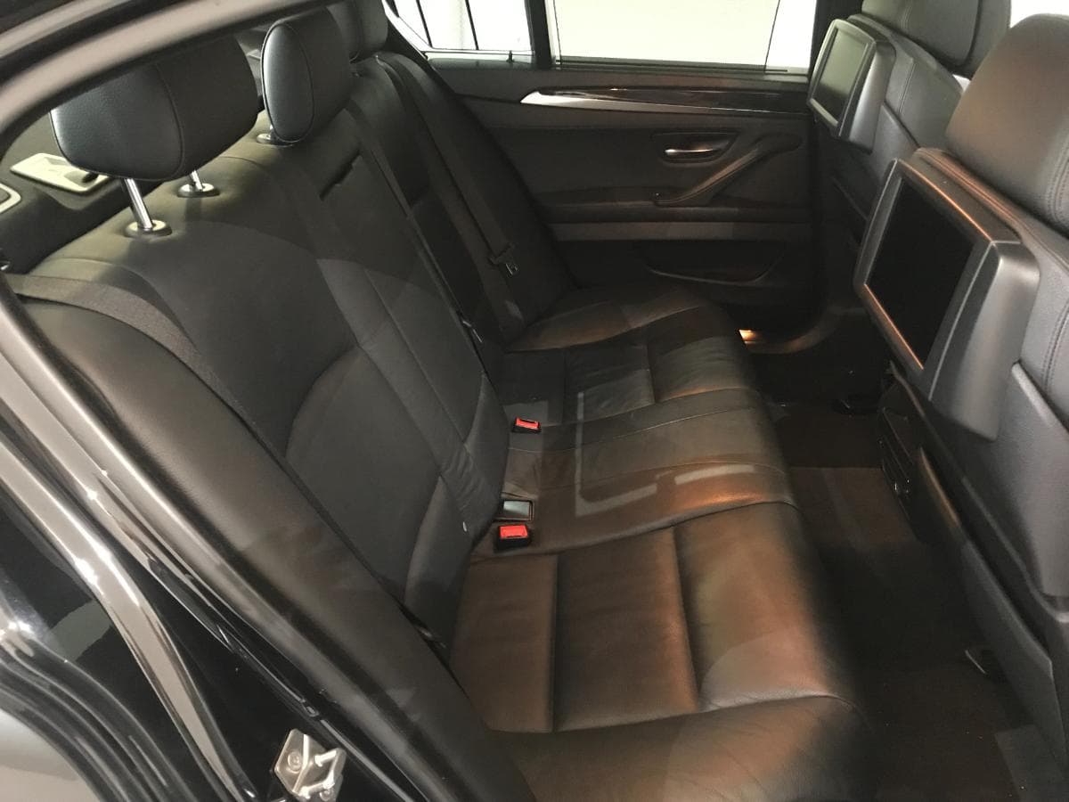 BMW 530D · Ano 2010 — imagem 23