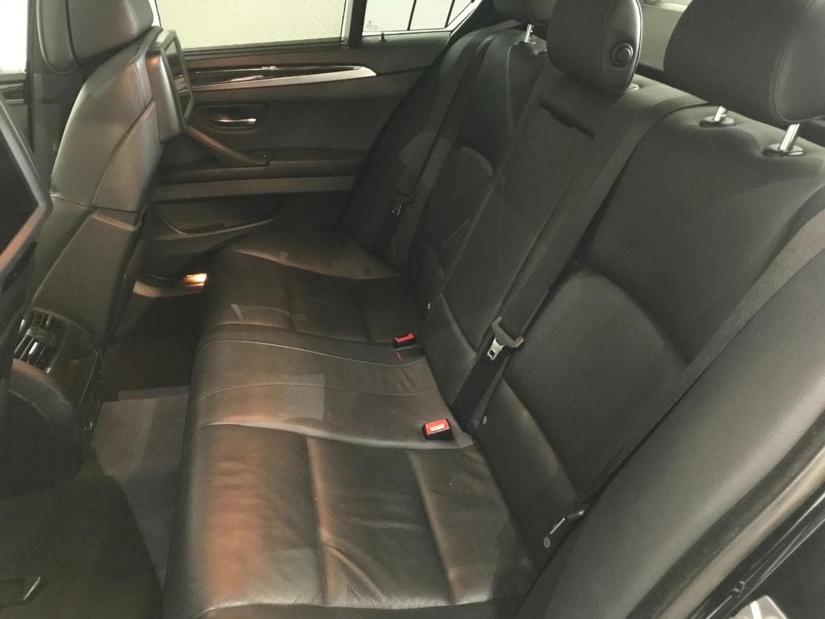 BMW 530D · Ano 2010 — imagem 24