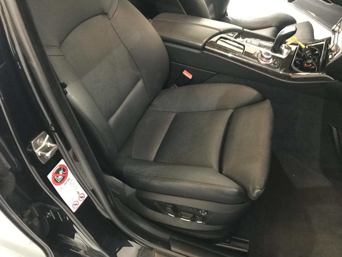 BMW 530D · Ano 2010 — image 26