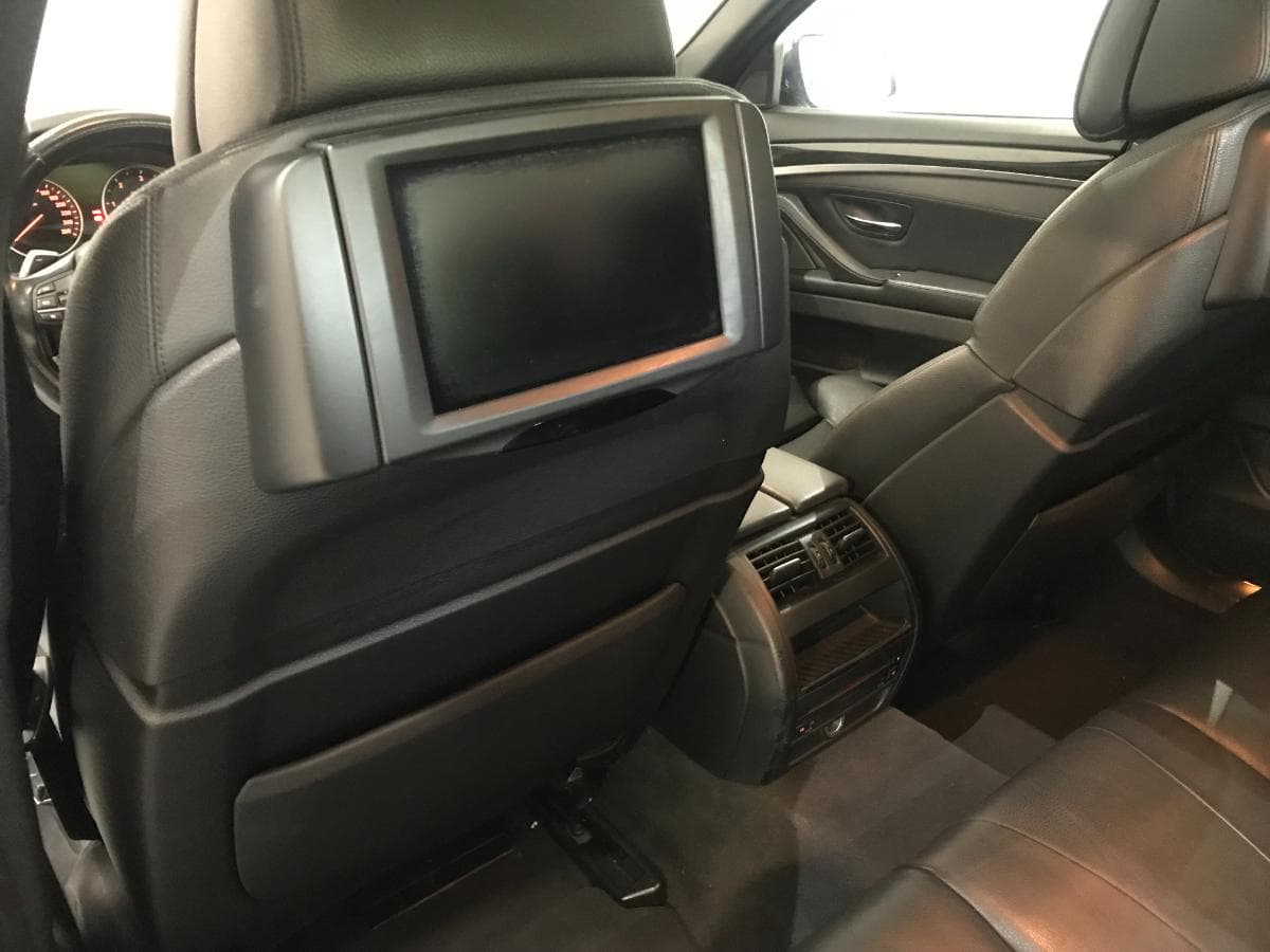 BMW 530D · Ano 2010 — imagem 32