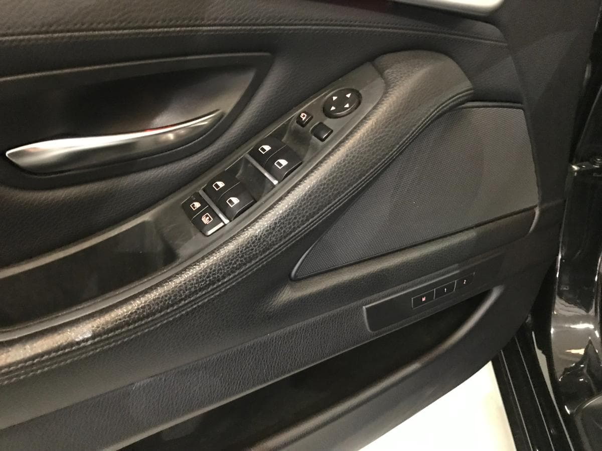 BMW 530D · Ano 2010 — imagem 34