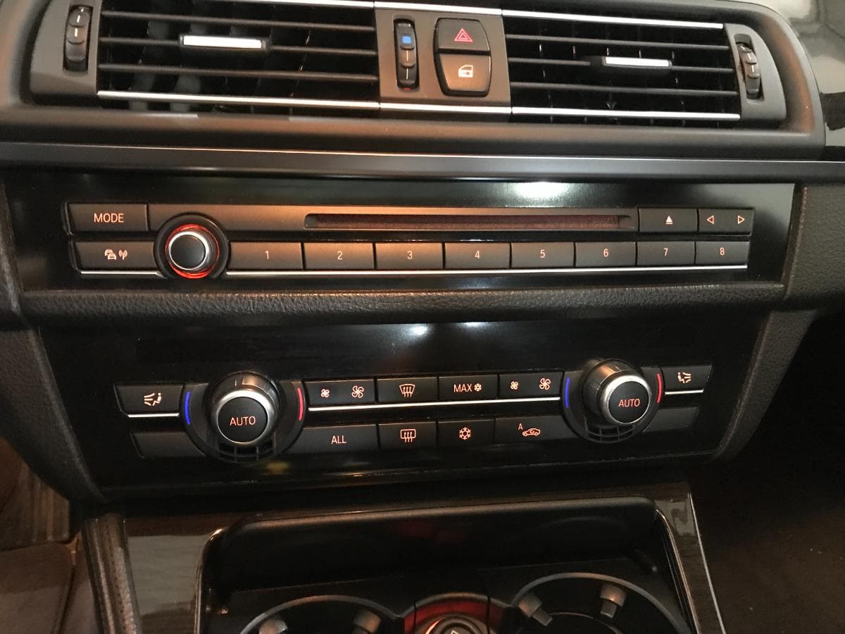 BMW 530D · Ano 2010 — imagem 35
