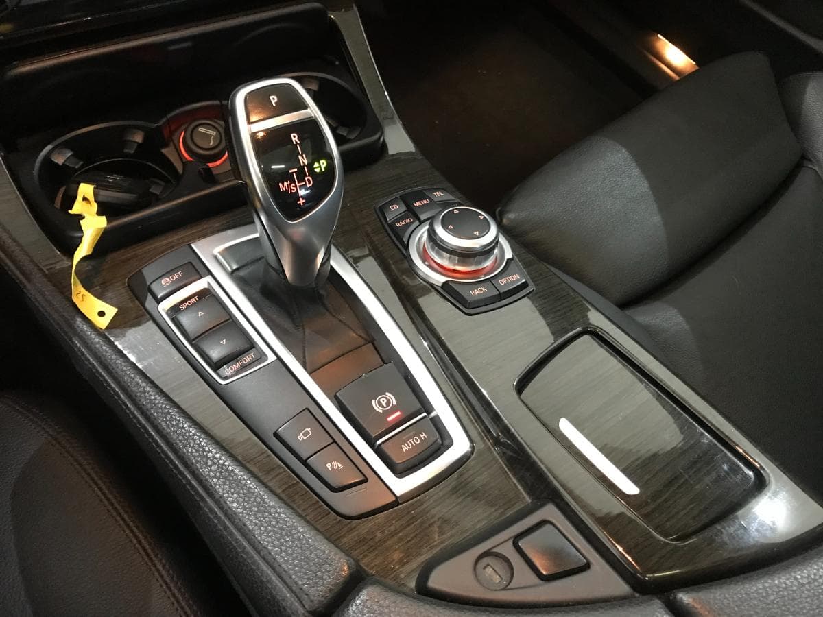 BMW 530D · Ano 2010 — imagem 36