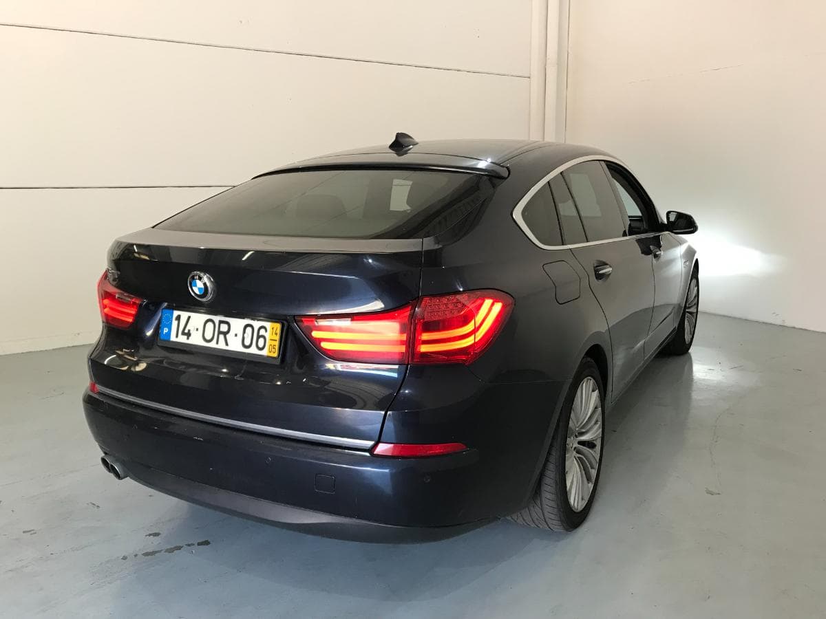 BMW 520D GT · Ano 2014 — imagem 7