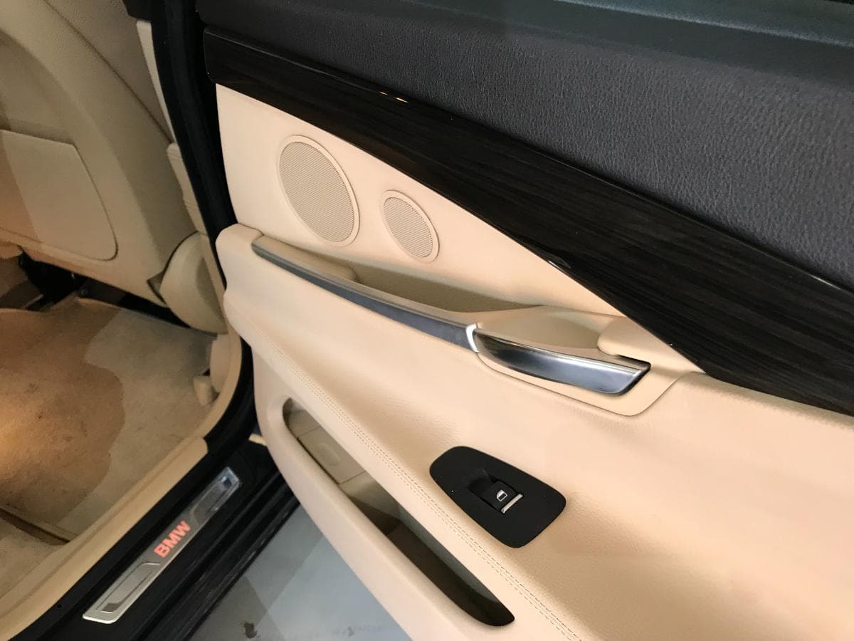 BMW 520D GT · Ano 2014 — imagem 27