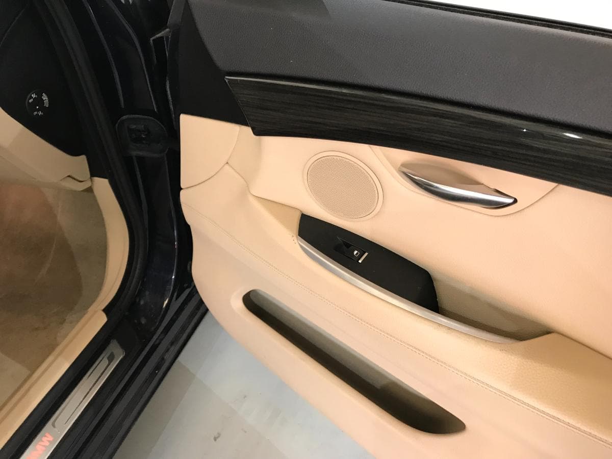BMW 520D GT · Ano 2014 — imagem 30