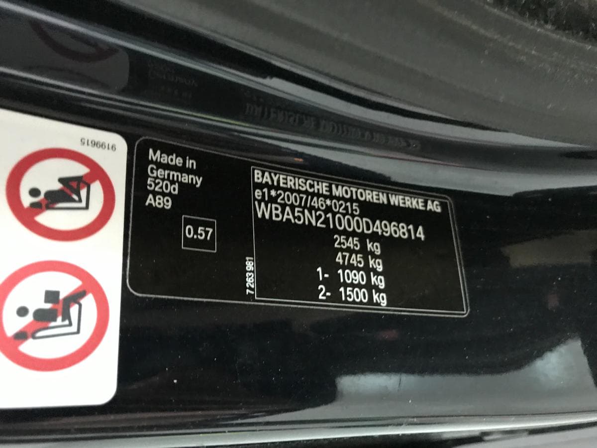 BMW 520D GT · Ano 2014 — imagem 31