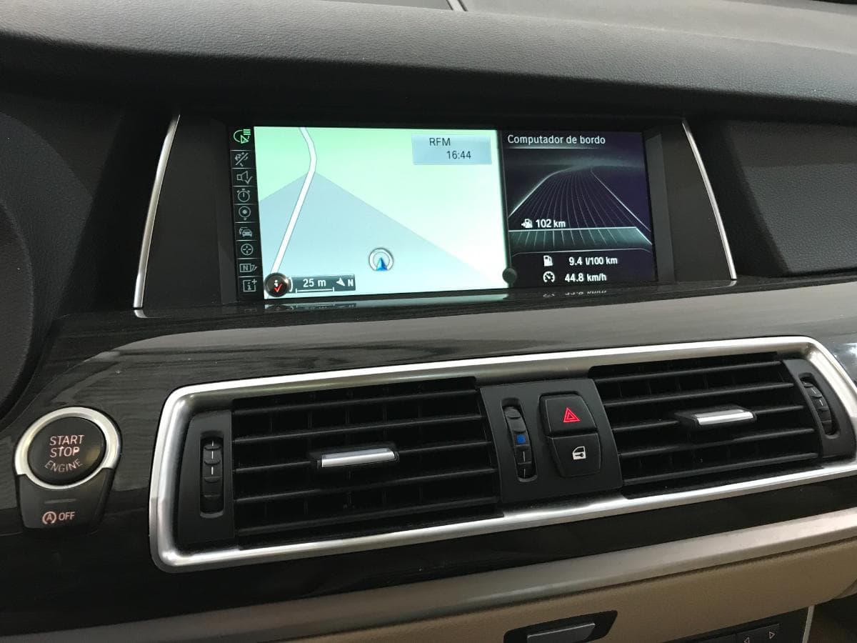 BMW 520D GT · Ano 2014 — imagem 39