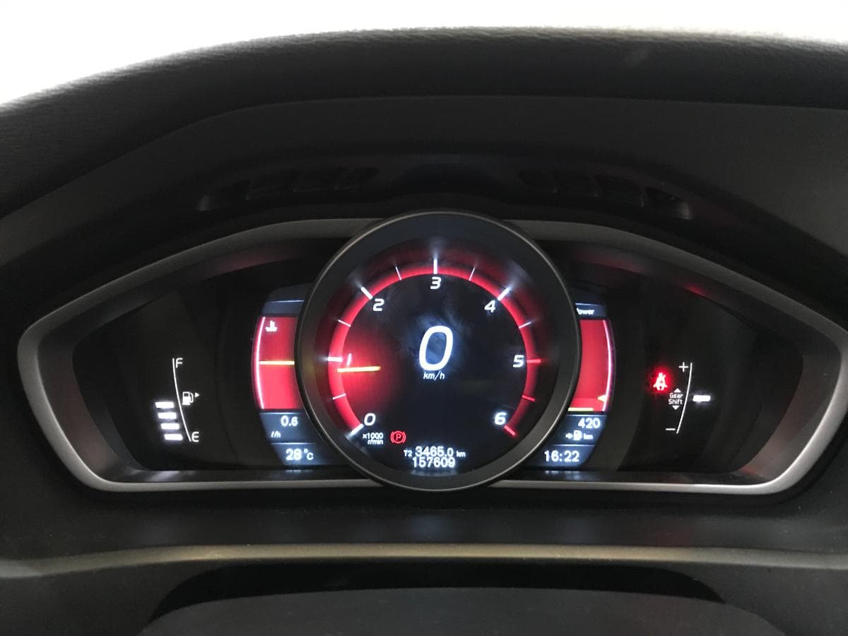 Volvo V40 D2 · Ano 2013 — imagen 33