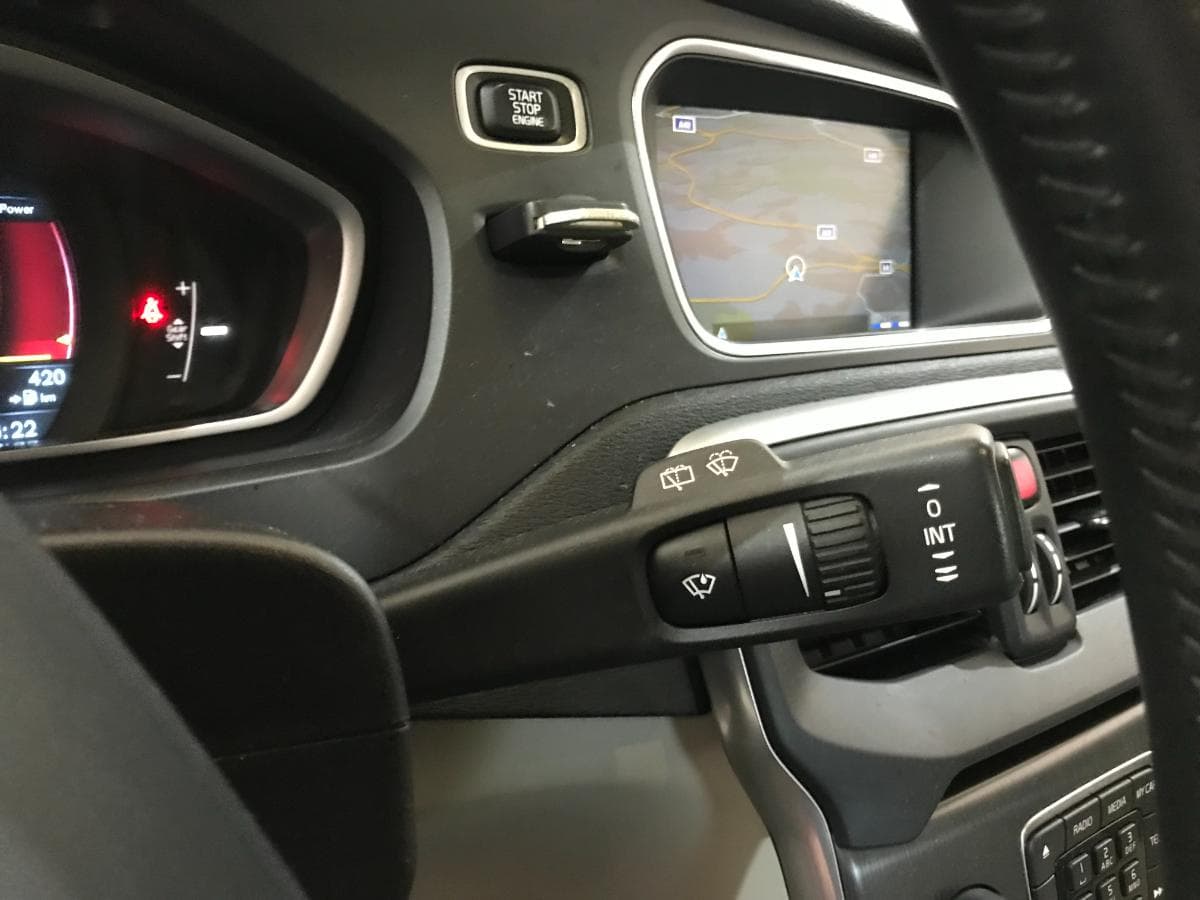 Volvo V40 D2 · Ano 2013 — imagen 40