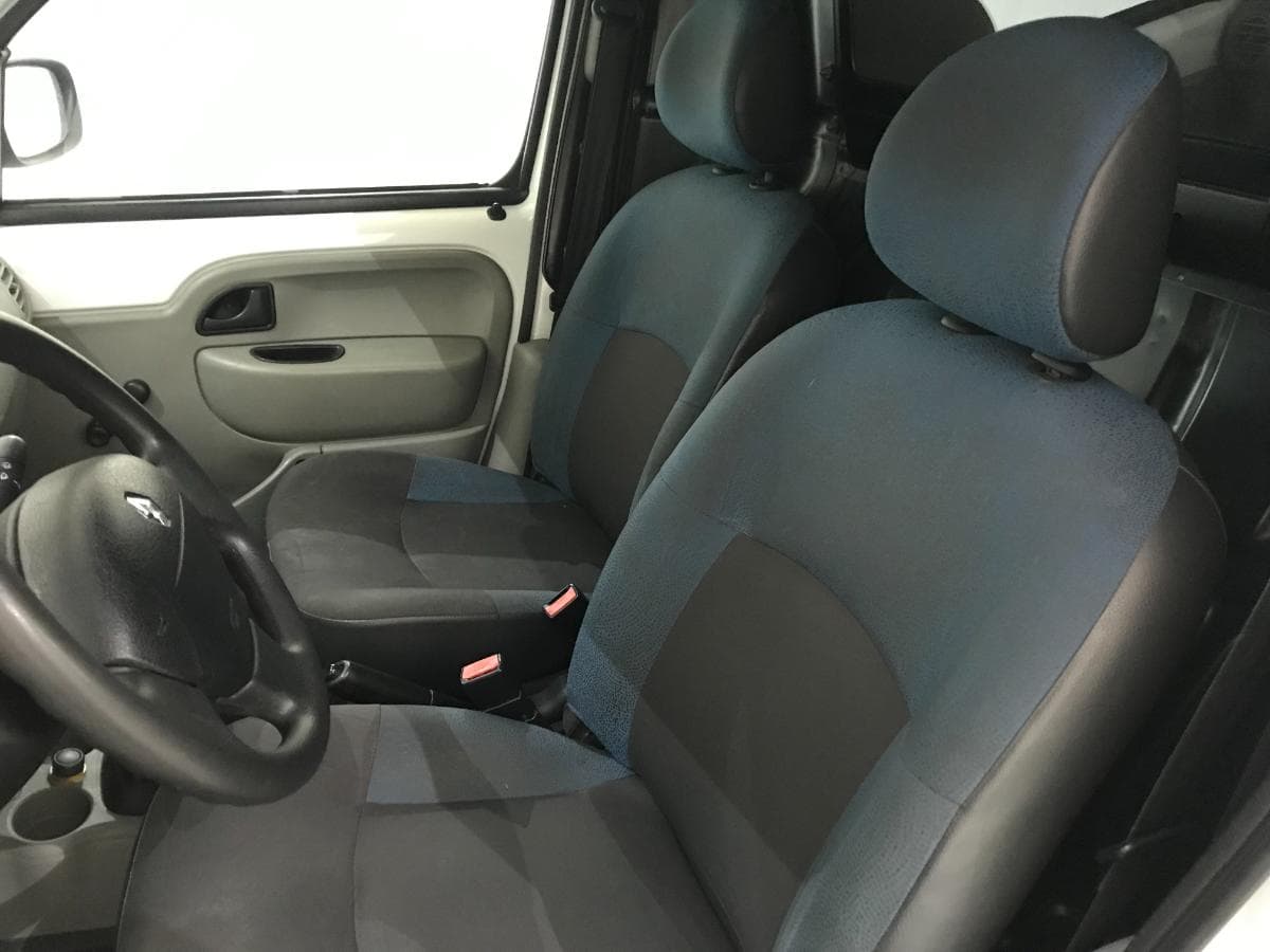 Renault Kangoo 1.5 DCI · Ano 2007 — imagen 29