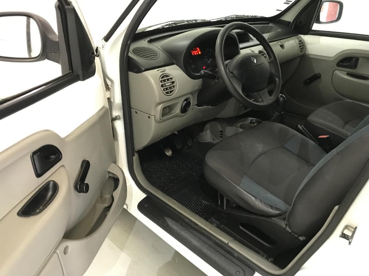 Renault Kangoo 1.5 DCI · Ano 2007 — imagen 23