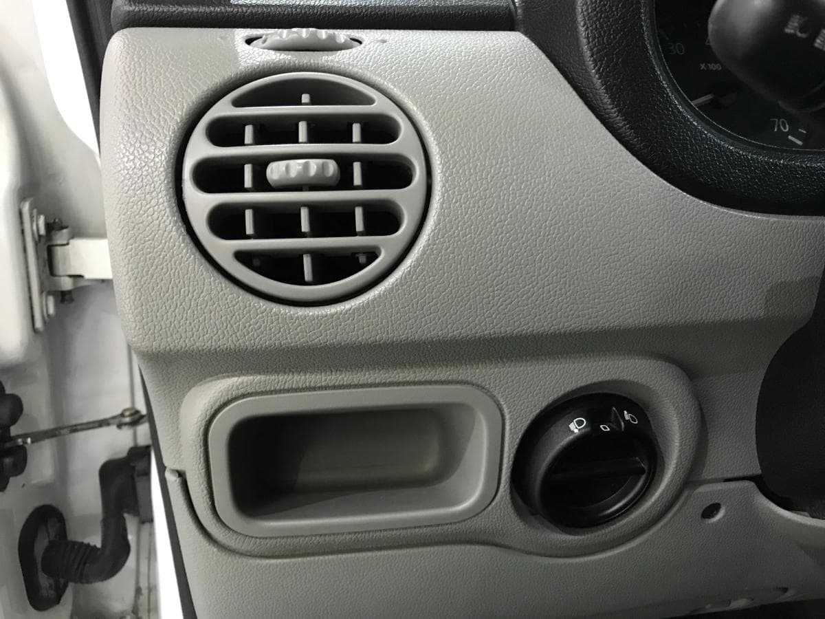 Renault Kangoo 1.5 DCI · Ano 2007 — imagen 32