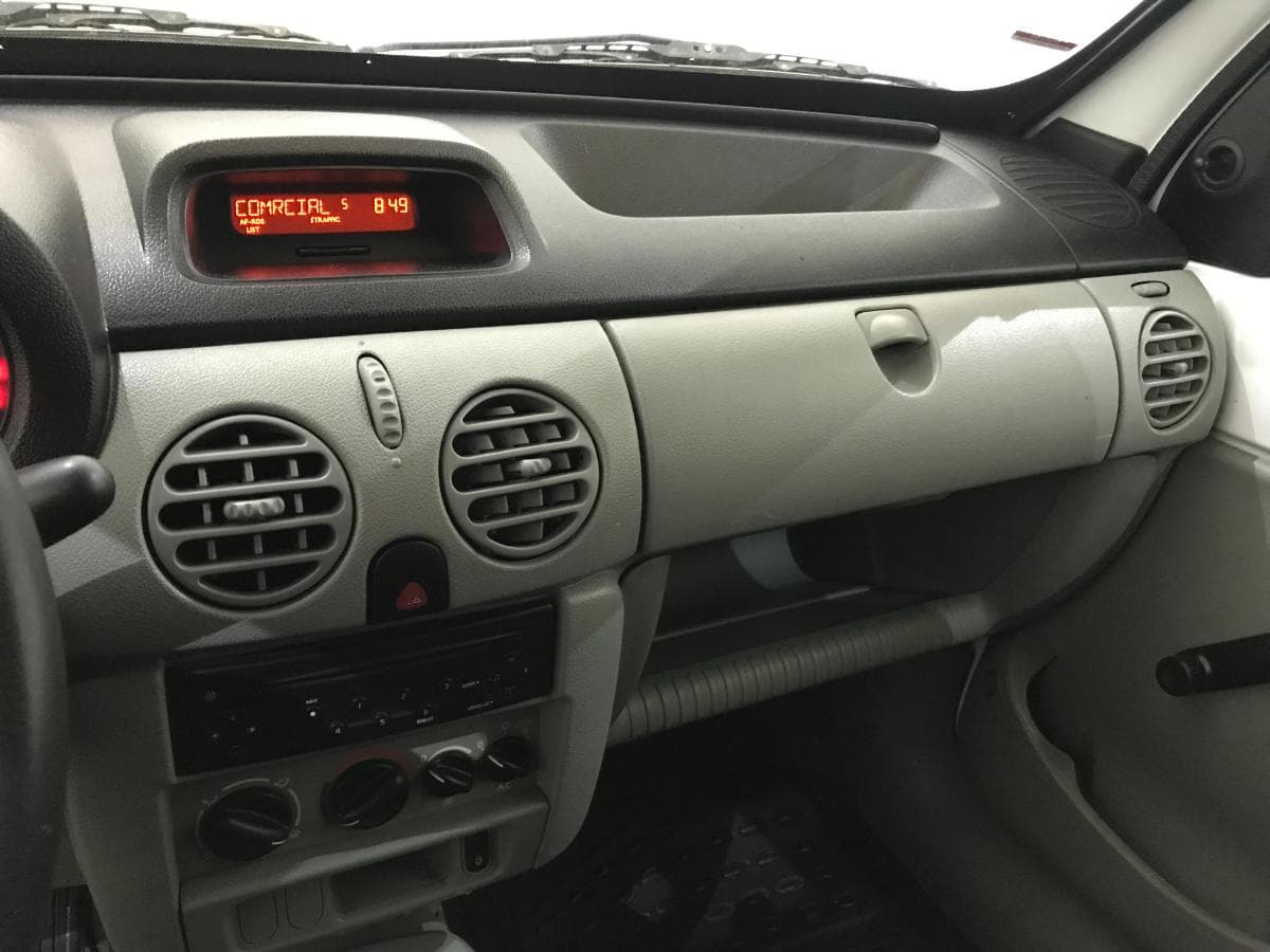 Renault Kangoo 1.5 DCI · Ano 2007 — imagen 38