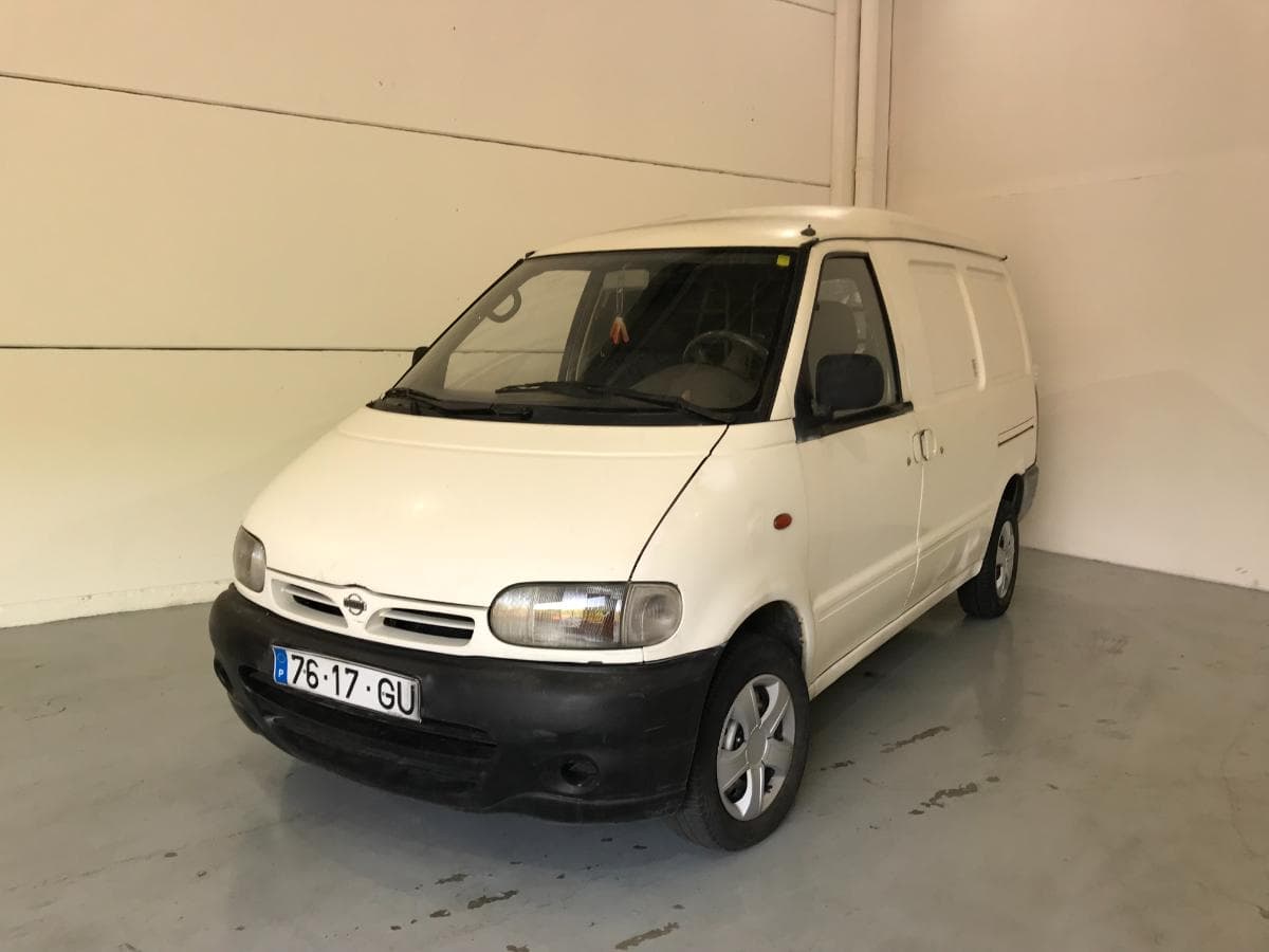 Nissan Vanette Cargo 2.3D · Ano 1996 — imagem 1