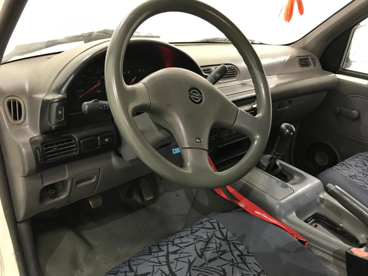 Nissan Vanette Cargo 2.3D · Ano 1996 — imagem 34