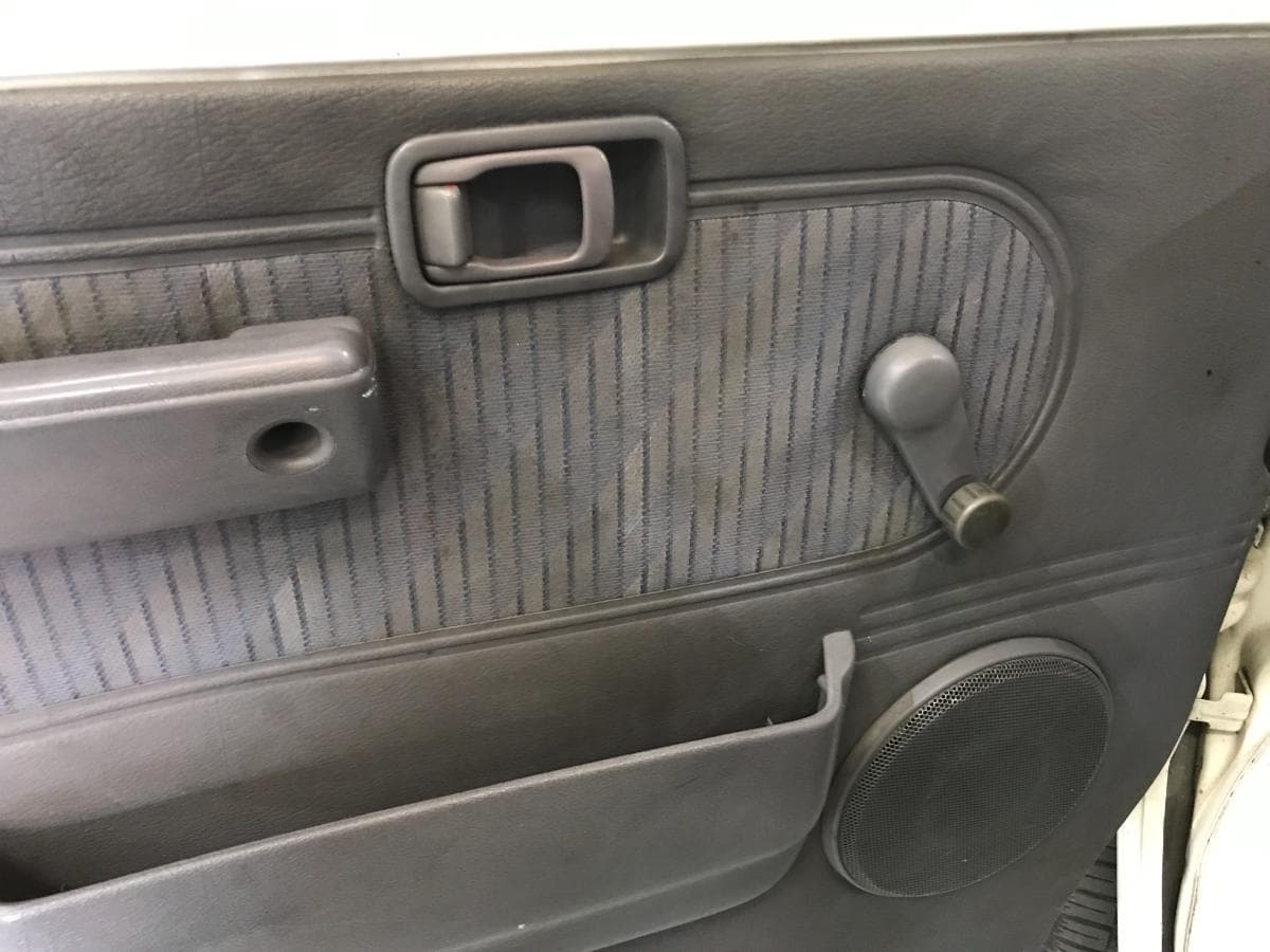 Nissan Vanette Cargo 2.3D · Ano 1996 — imagem 30