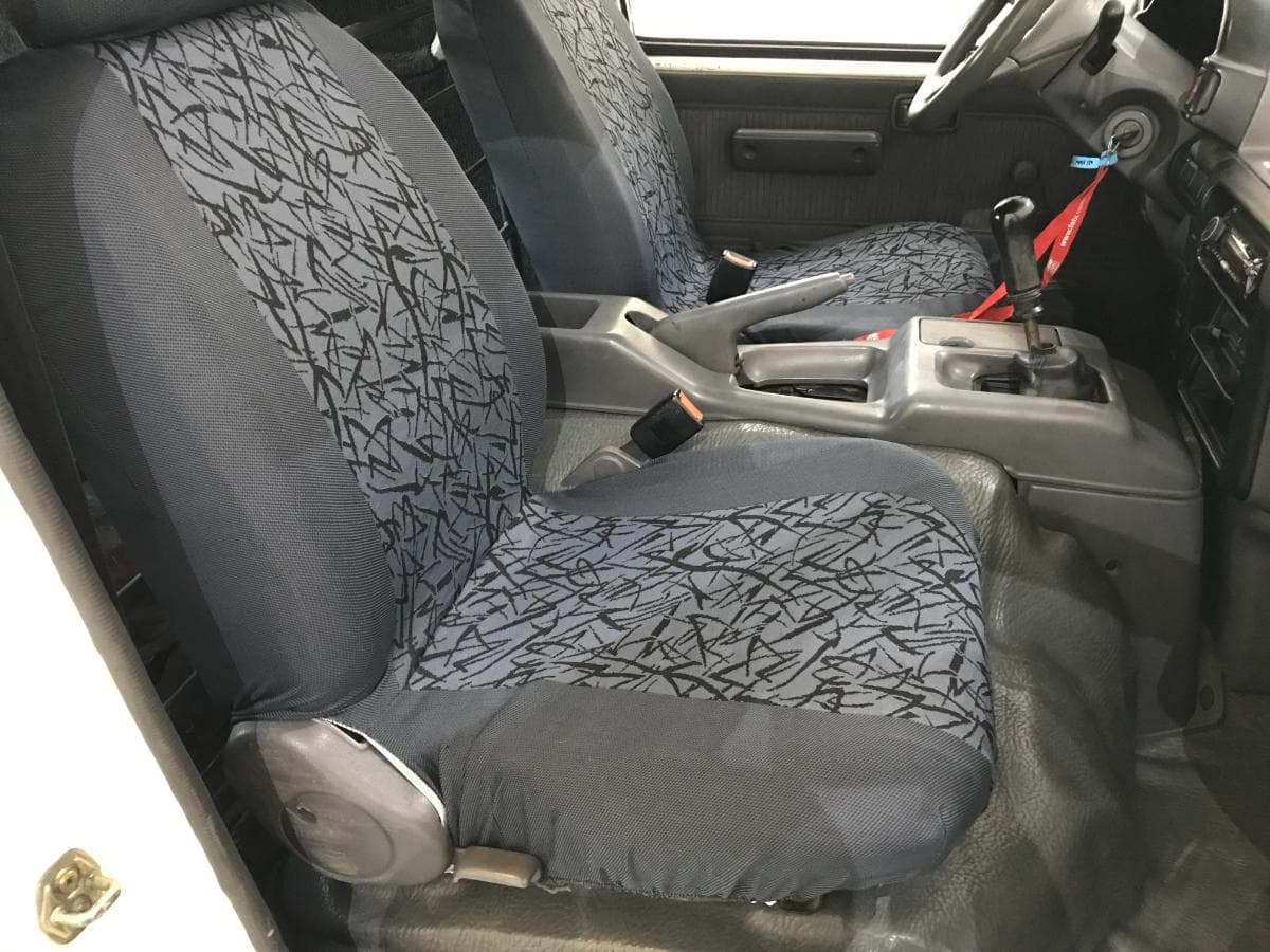 Nissan Vanette Cargo 2.3D · Ano 1996 — imagem 38