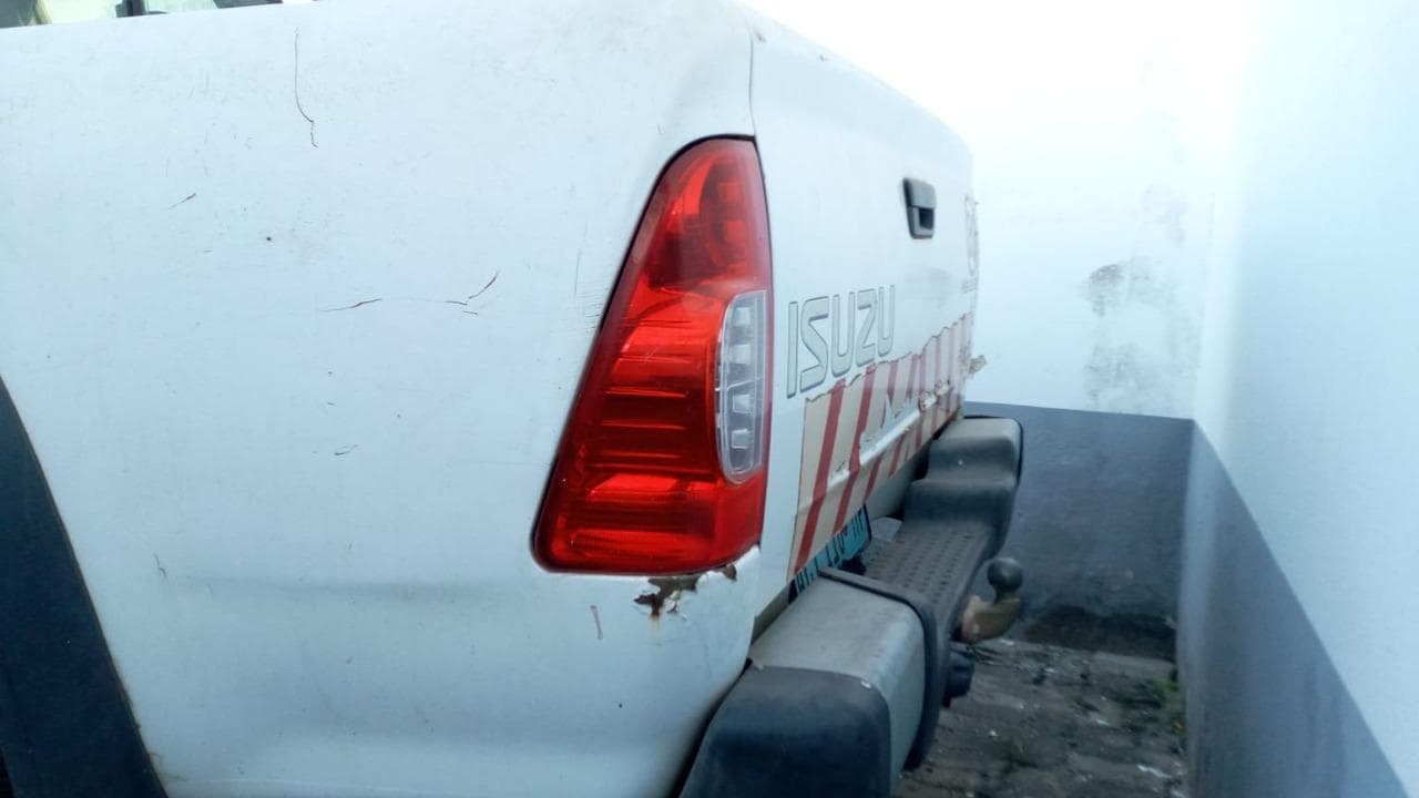 Isuzu KB250 · — image 2
