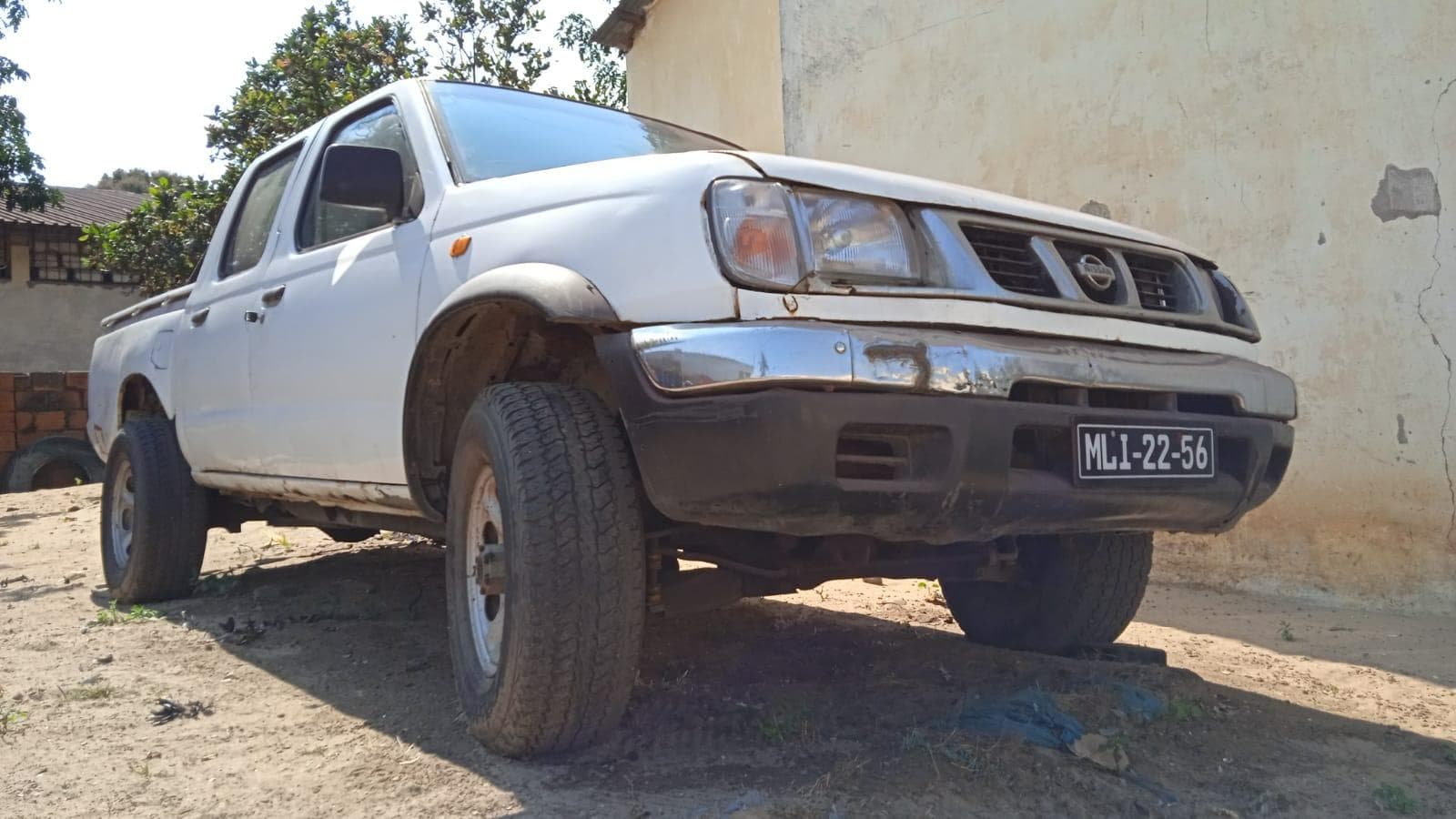 Nissan Hardbody · — image 1