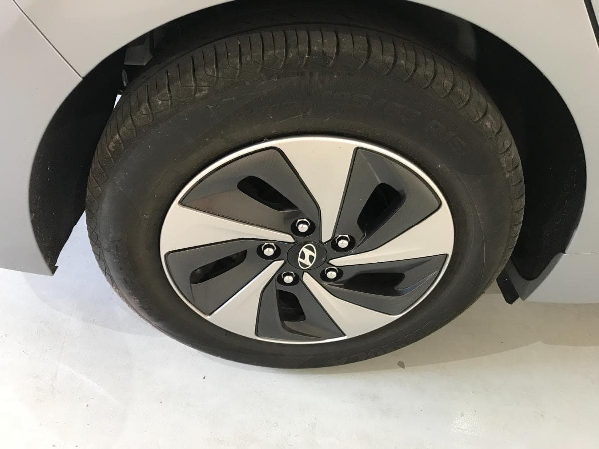 Hyundai Ioniq Híbrido · Ano 2016 · Gasolina — imagen 16