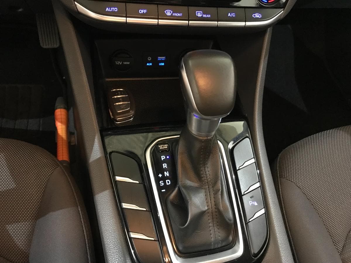 Hyundai Ioniq Híbrido · Ano 2016 · Gasolina — imagen 27