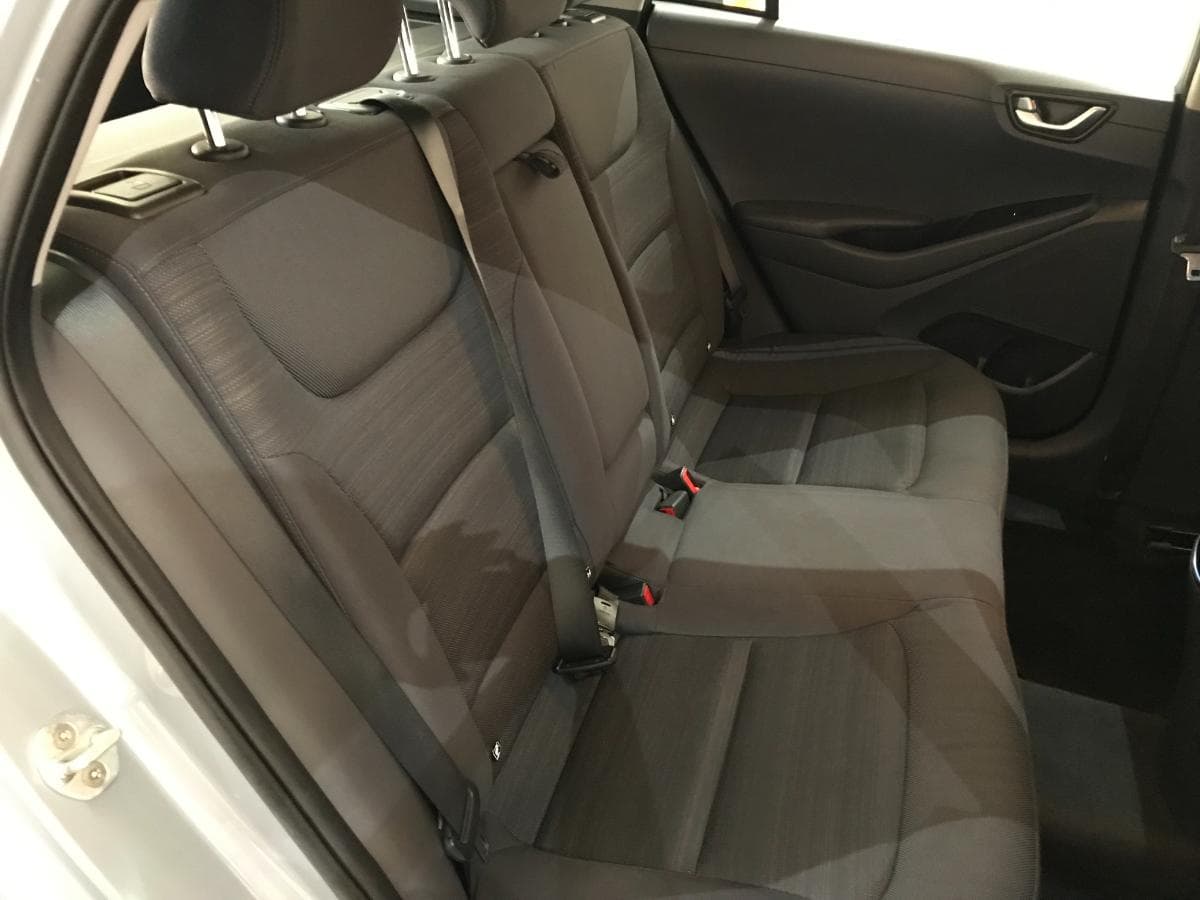 Hyundai Ioniq Híbrido · Ano 2016 · Gasolina — imagen 32