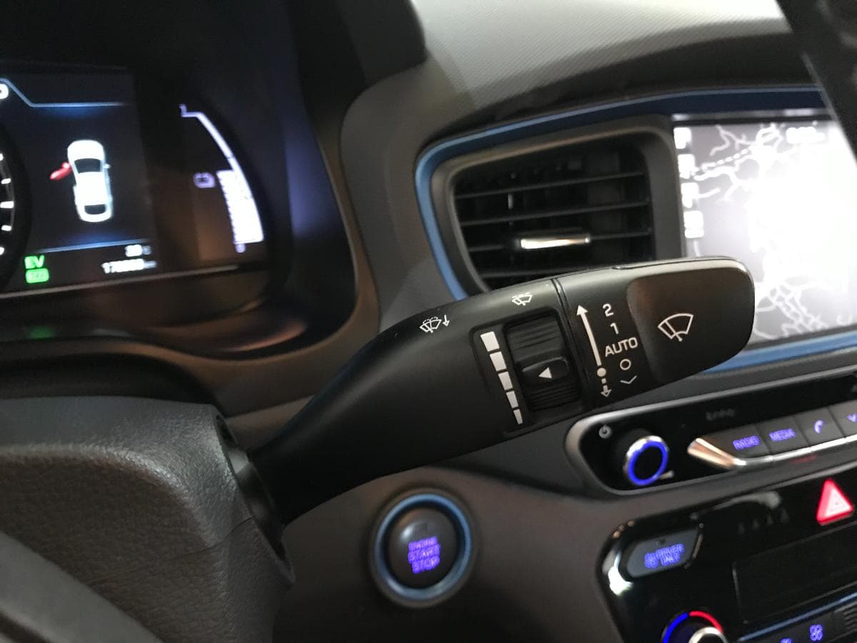 Hyundai Ioniq Híbrido · Ano 2016 · Gasolina — imagen 34
