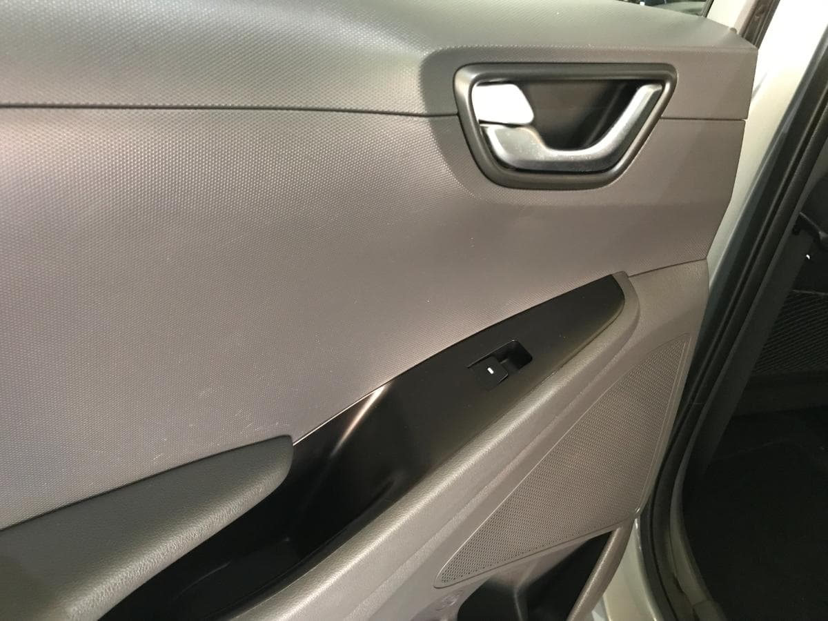 Hyundai Ioniq Híbrido · Ano 2016 · Gasolina — imagen 39
