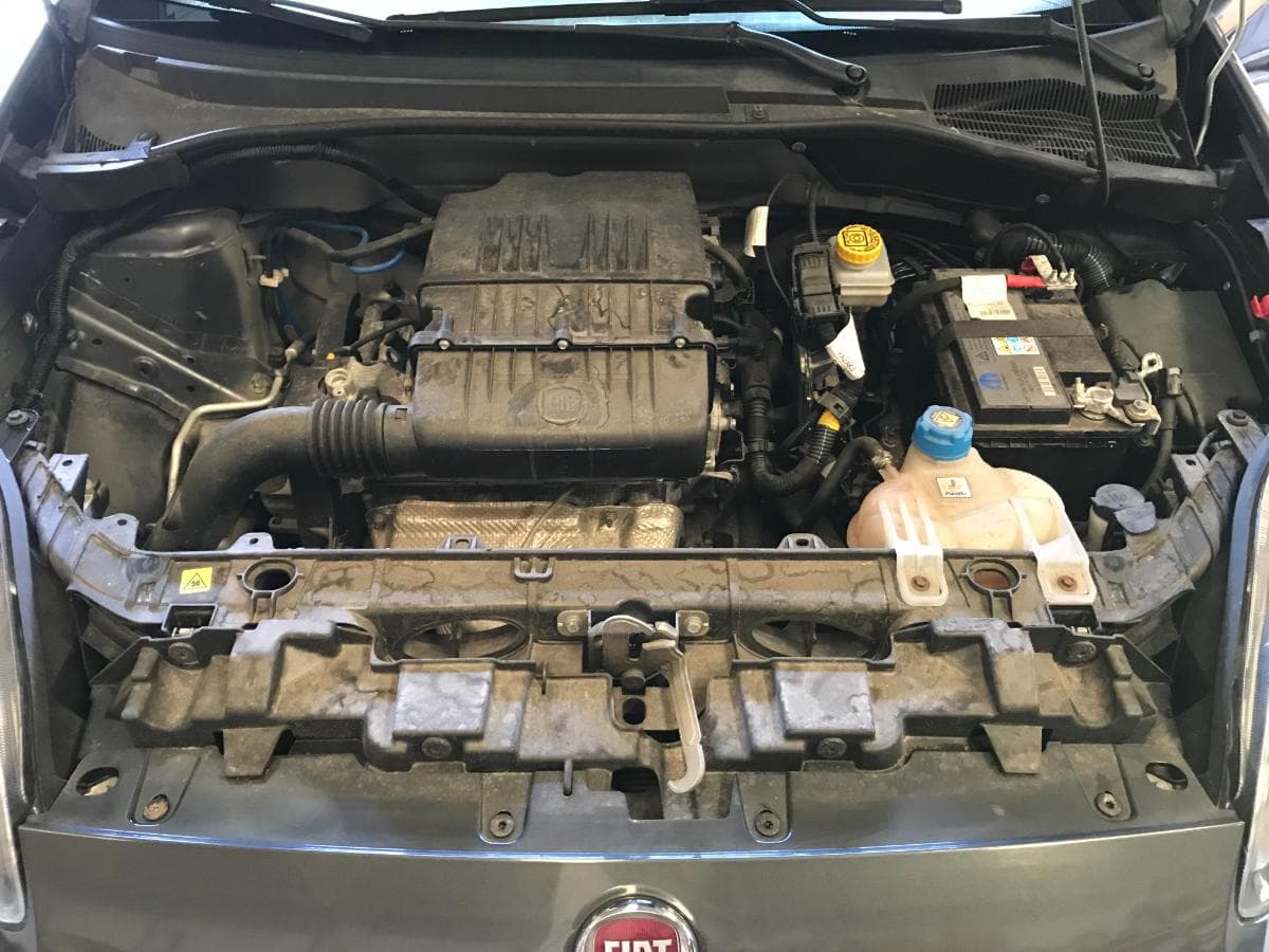 Fiat Punto 1.2 · Ano 2015 — imagem 9