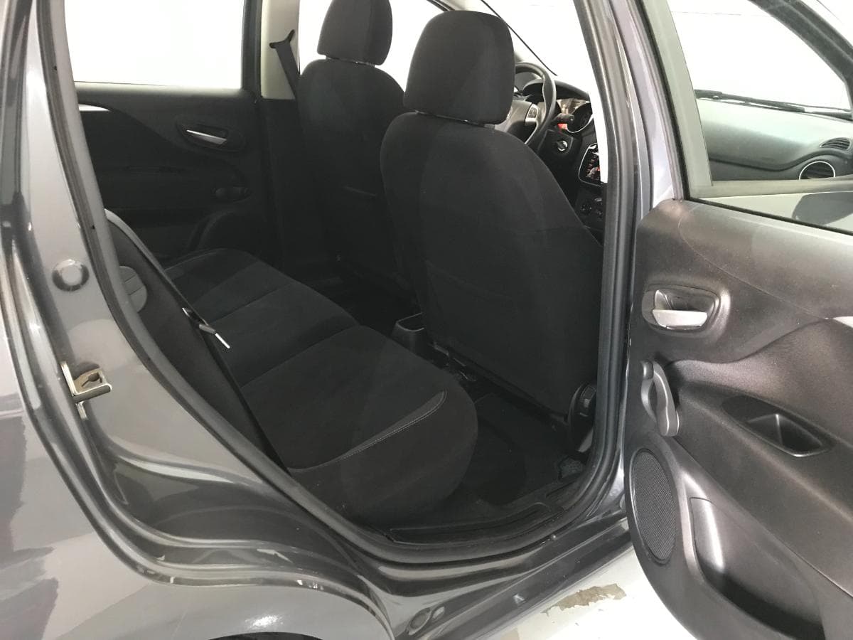Fiat Punto 1.2 · Ano 2015 — imagem 22