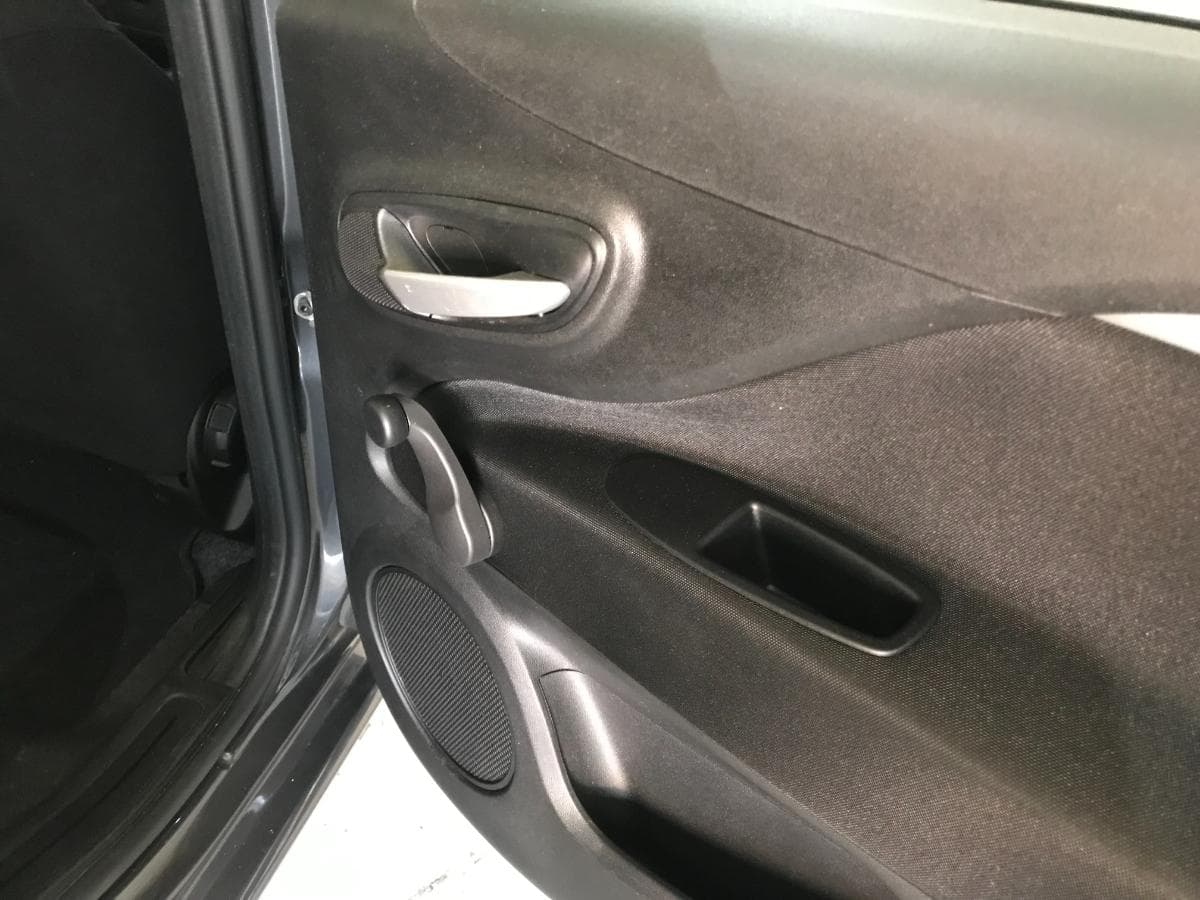 Fiat Punto 1.2 · Ano 2015 — imagem 24