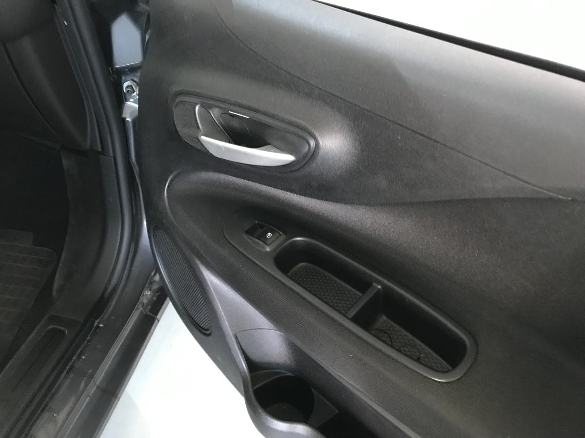 Fiat Punto 1.2 · Ano 2015 — imagem 28