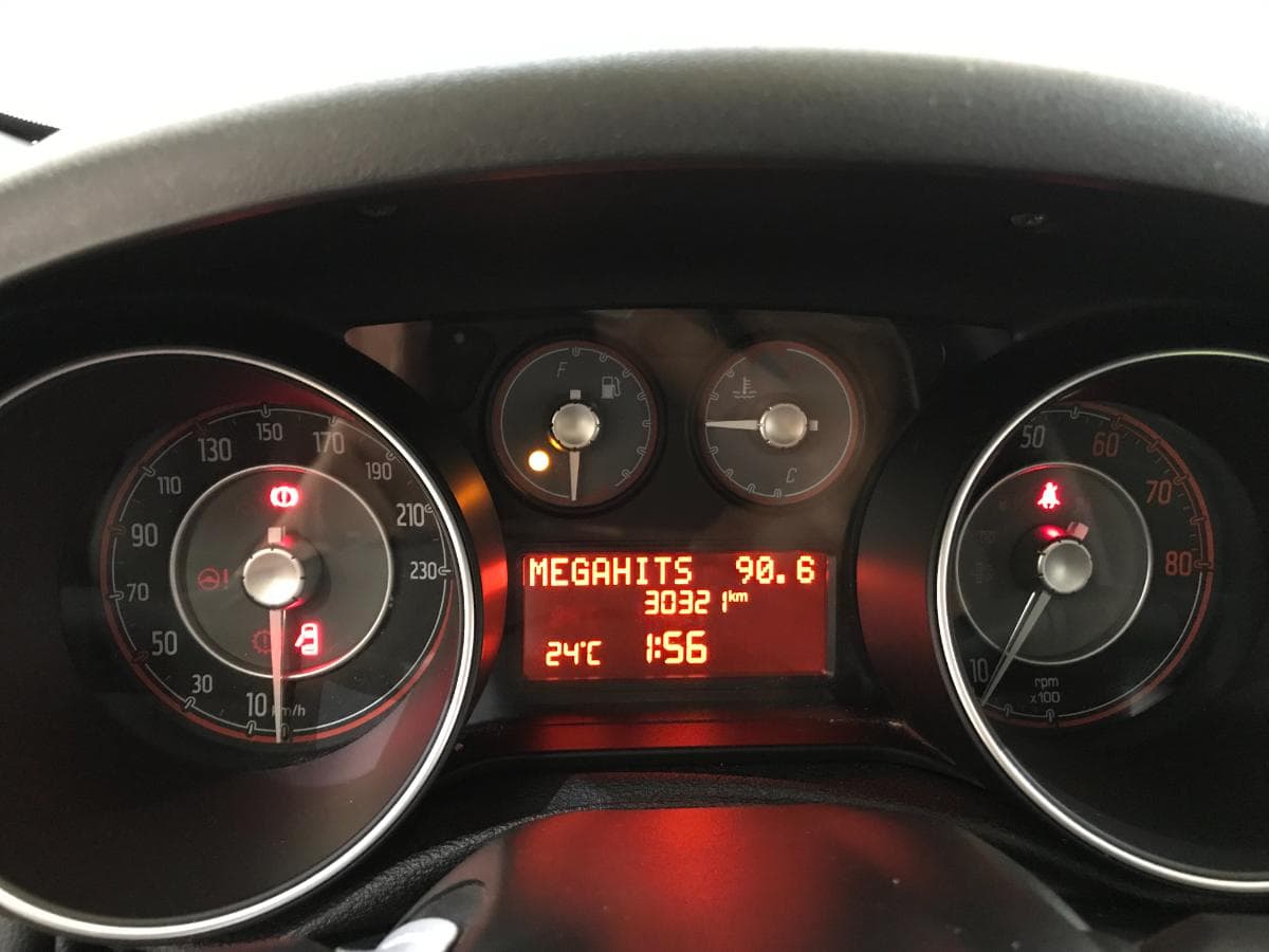 Fiat Punto 1.2 · Ano 2015 — imagem 37