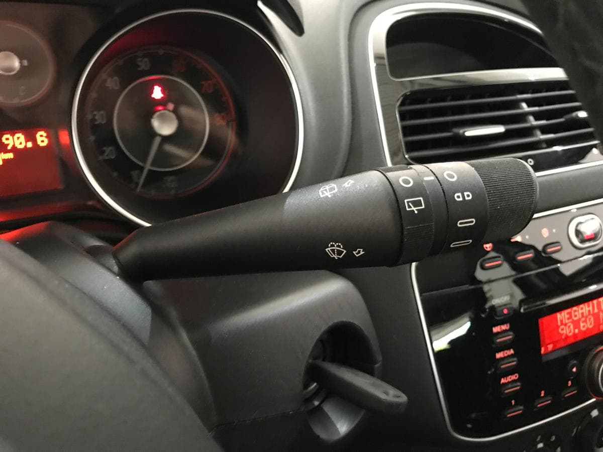 Fiat Punto 1.2 · Ano 2015 — imagem 43