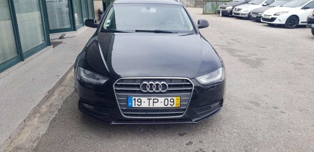 Audi A4 · Ano 2014 19-TP-09 — imagen 1