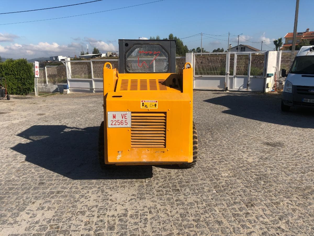 Mini Pá Carregadora Mustang 940 — imagem 5