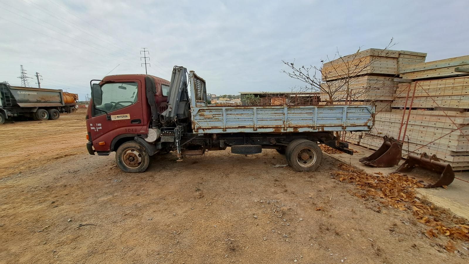 Camião basculante TOYOTA LXZU424LD — imagem 6