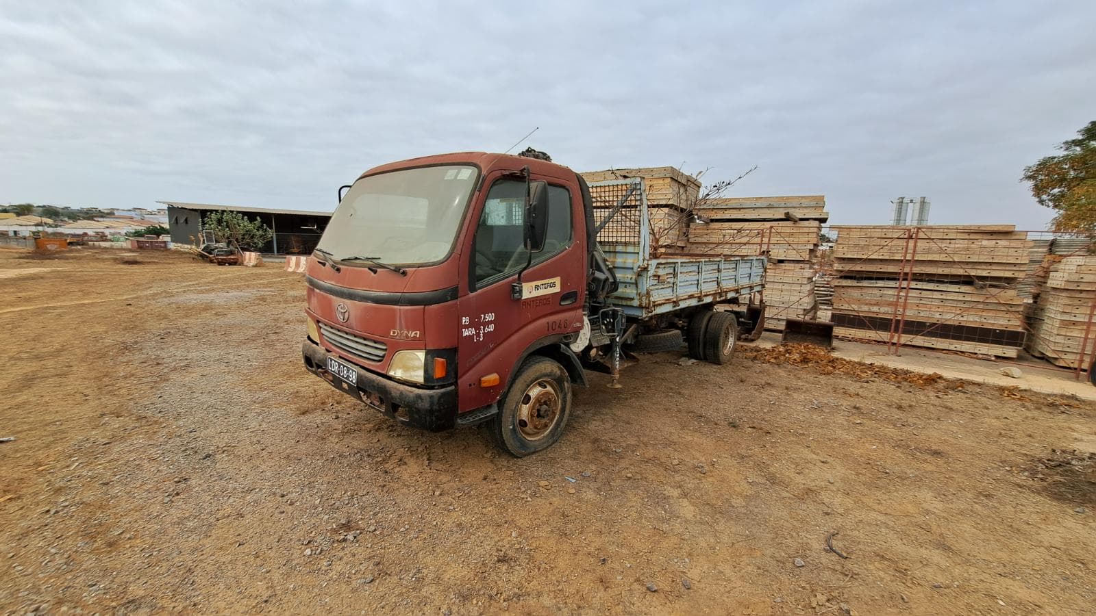 Camião basculante TOYOTA LXZU424LD — imagem 4