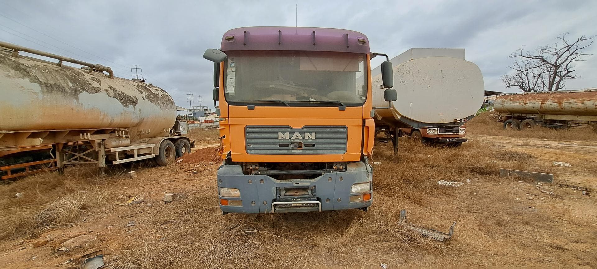 Camião basculante MAN TGA35.440 — imagen 6