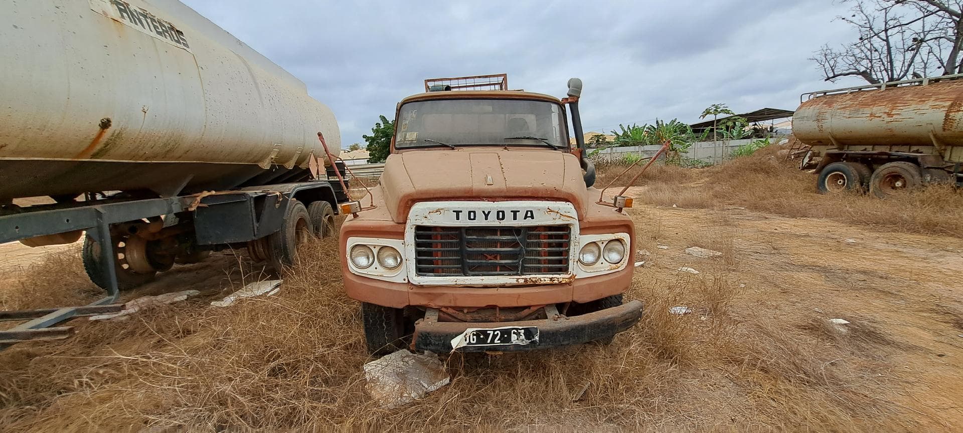 Camião cisterna TOYOTA 110L — imagem 7
