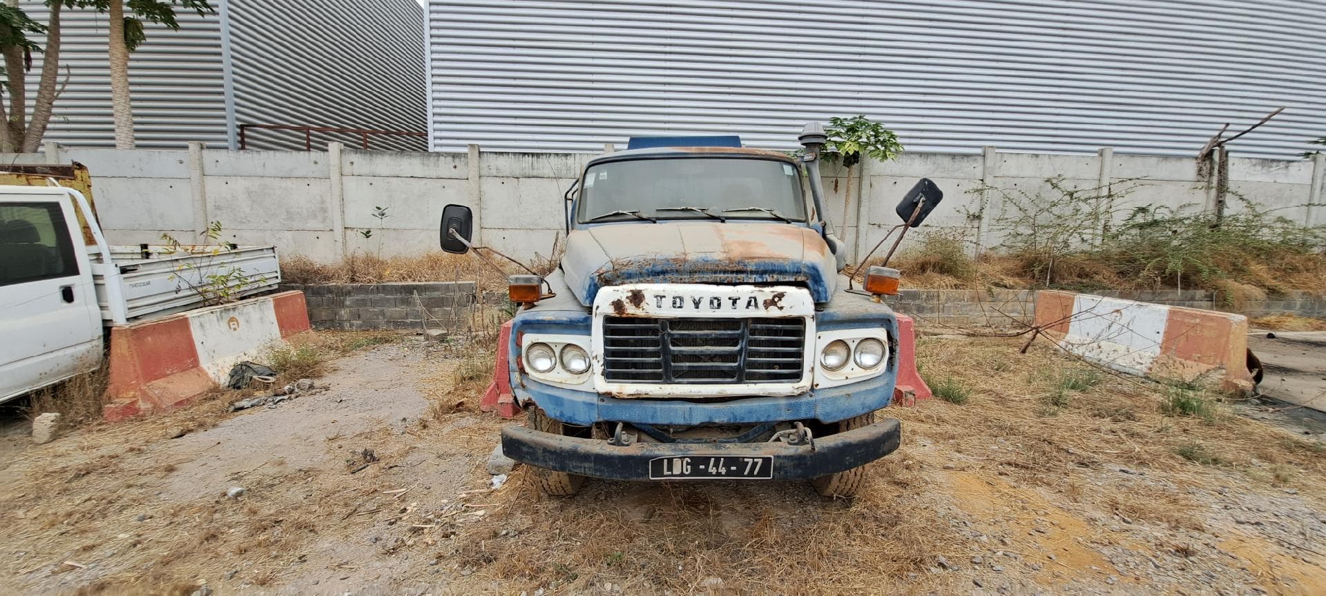 Camião cisterna TOYOTA DA115H3 — imagen 5