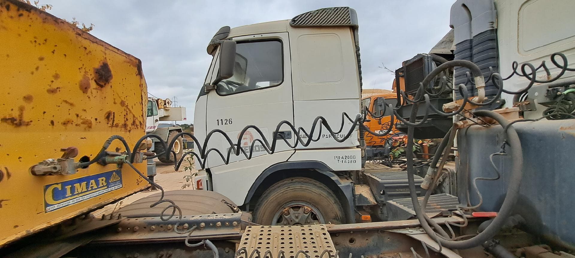 Camião trator VOLVO FH12 — image 3