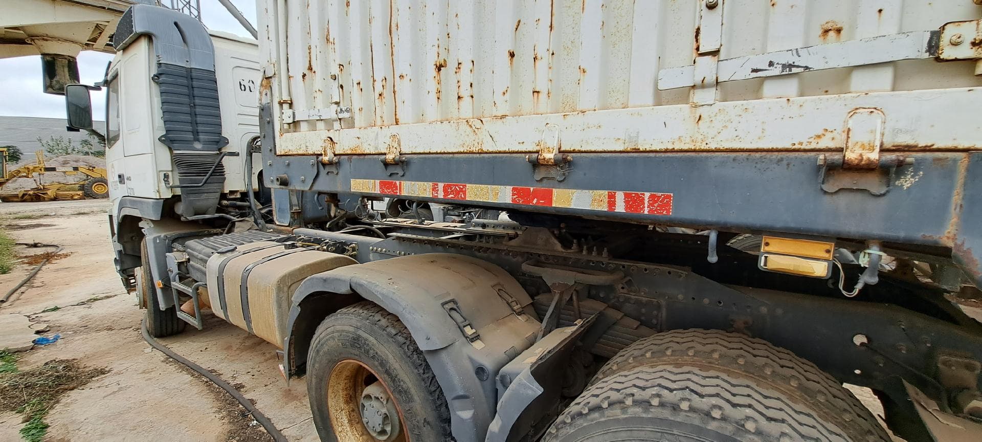Camión tractor VOLVO FM440 — imagen 5